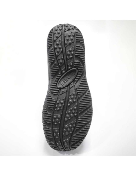 Toe coverage