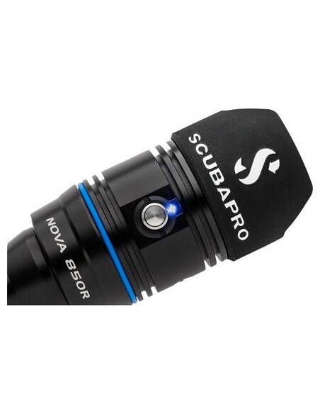 ScubaPro Novalight 850R With Battery & Charger
