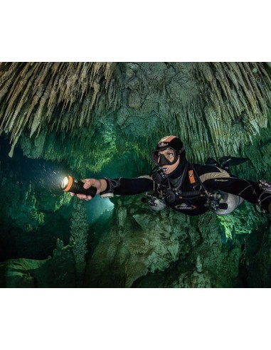OrcaTorch D900V Video Dive Light 2200 lm
